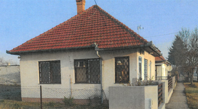Kiadó Zsana Önkormányzata tulajdonában lévő volt takarék épülete.